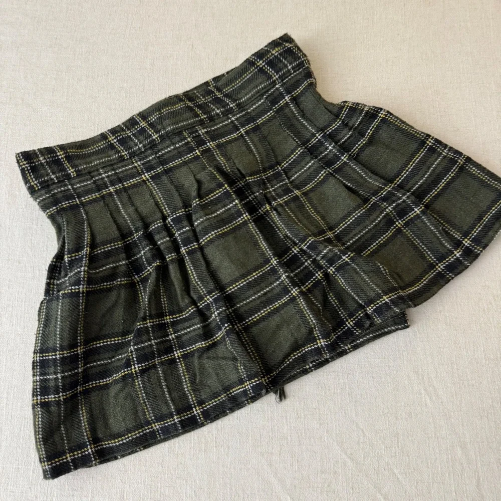 Queen of Darkness Plaid Mini Skirt Green Yellow Punk Goth Buckle Detail‎ Size 28